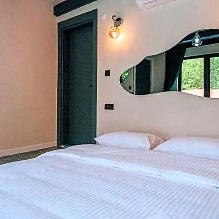 Moonsa Boutique Villa *
